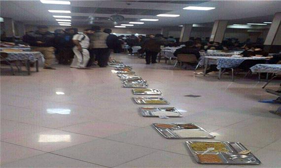 اعتراض دانشجویان دانشگاه یزد به غذای سلف صوری بود!