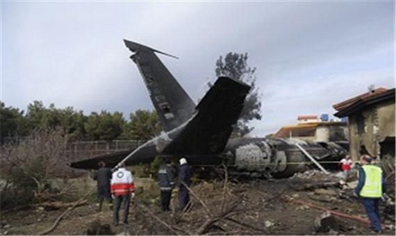 تصاویری متفاوت از سقوط هواپیمای بوئینگ 707+عکس