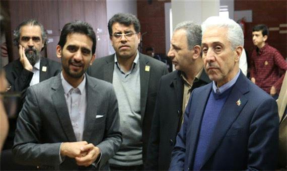 وزیر علوم از شتاب‌دهنده پیشگامان یزد بازدید کرد