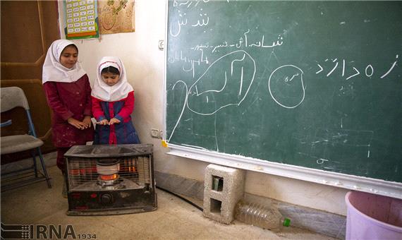 خداحافظی فضای آموزشی یزد با مدارس خشتی و بخاری‌های نفتی